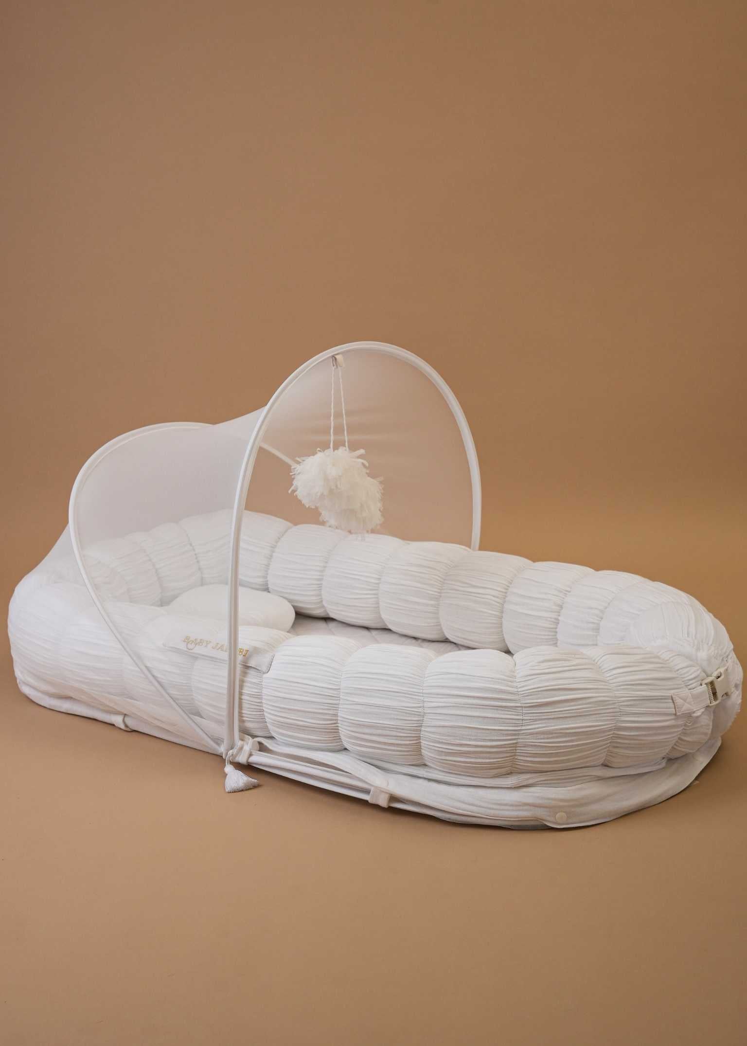 Sleep Cloluds ( White ) + Up in the Clouds Blanket